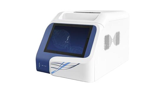 リアルタイムPCR分析機 96 井戸テンプレートと 5 フロレッセンスのチャネルで 6°C/S のRamp Rate で DNA/RNA 増幅